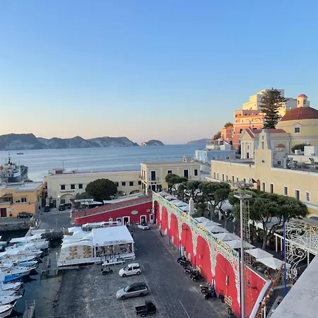 Agenzia Isotur Mari Di Levante * Ponza